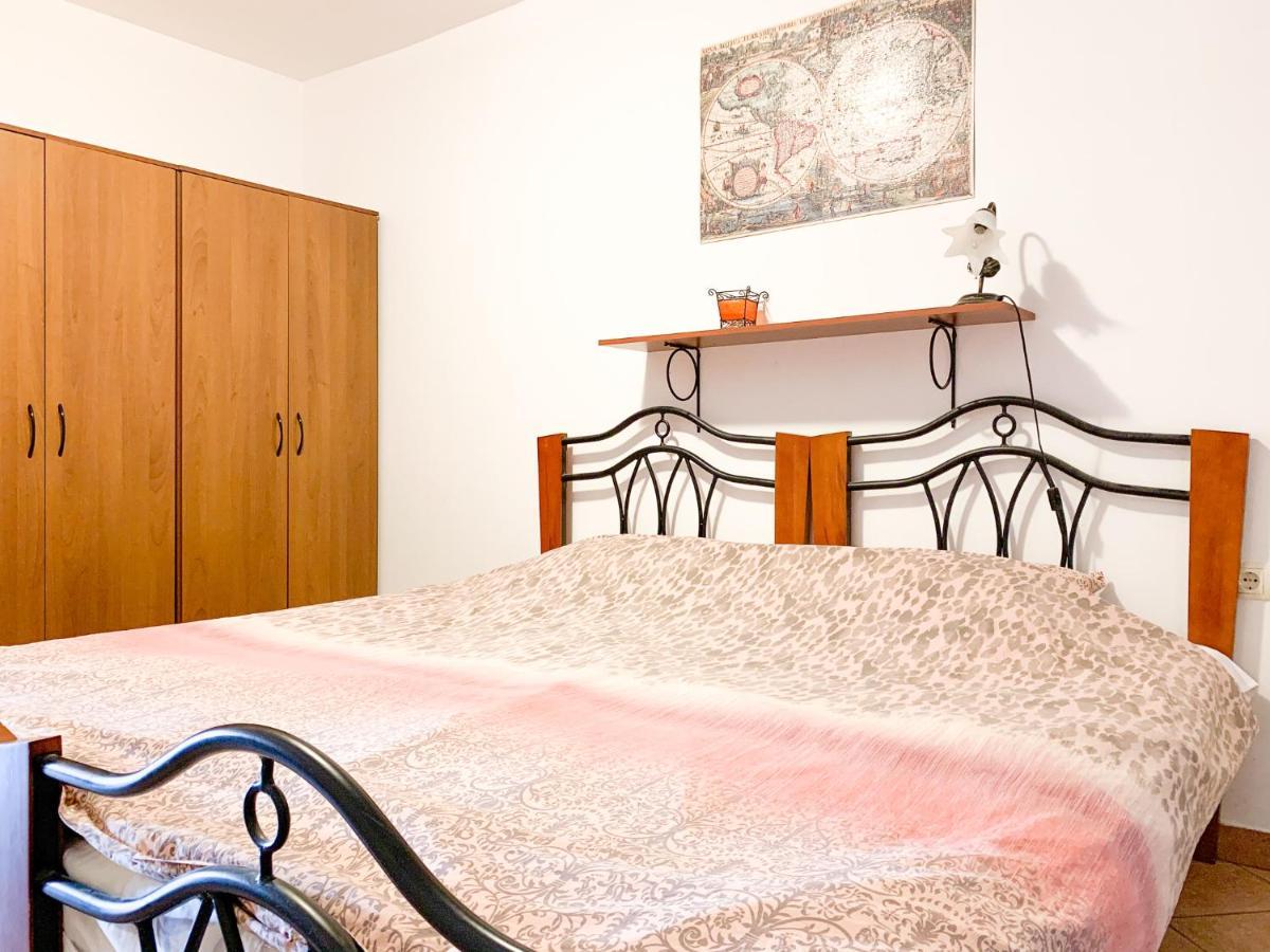 Apartmani Sincic PUY Eksteriør bilde